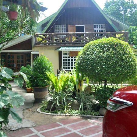 Peak House Garden Pension El Nido Exterior photo